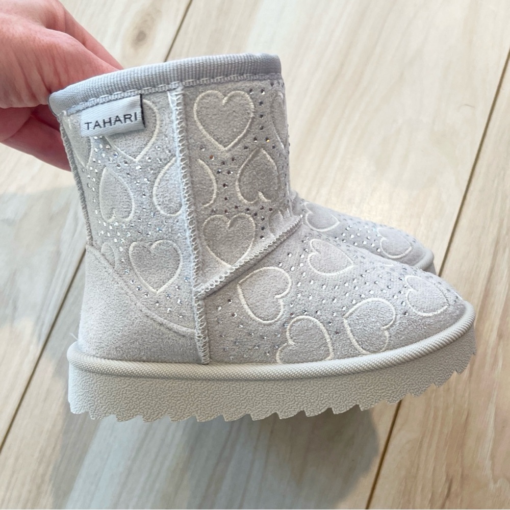 🆕 Tahari Toddler Kids Rhinestone Fuzzy Faux Fur Sherpa Boots Booties 7